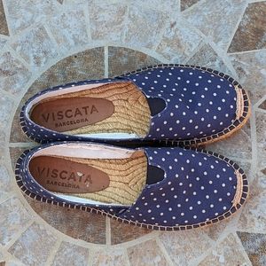 Viscata, Made In Spain, NWOT Blue Canvas Espadrilles w/White Polka Dots EU Sz 40
